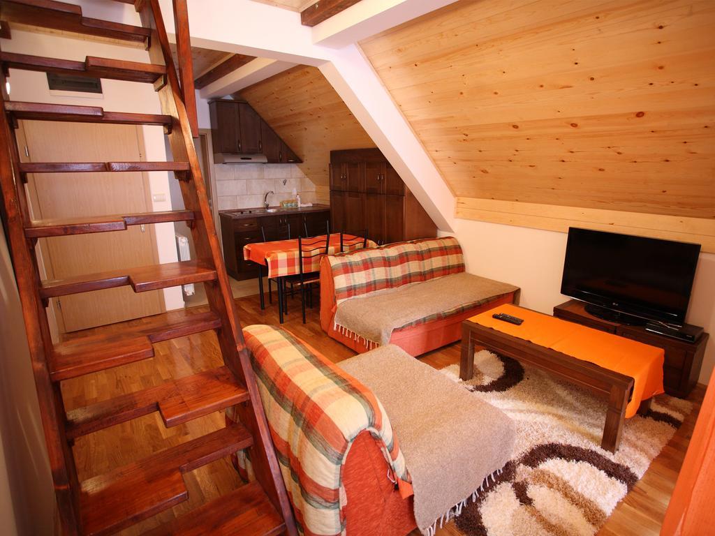 Family Apartments Žabljak Eksteriør bilde